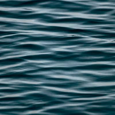 Ritmo del Agua en la Noche Adormilada