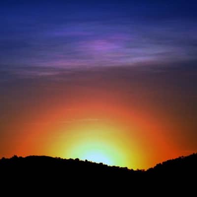 Hypnotic Dusk Echoes