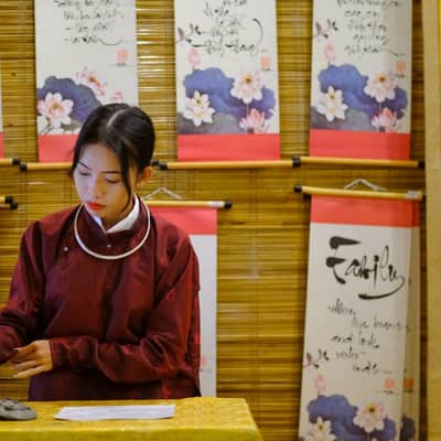 Chuông Đền Ngân Trong Hoàng Hôn