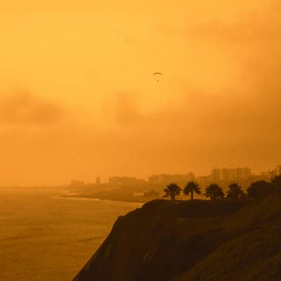 Mediodía Quieto, Viento de Manta